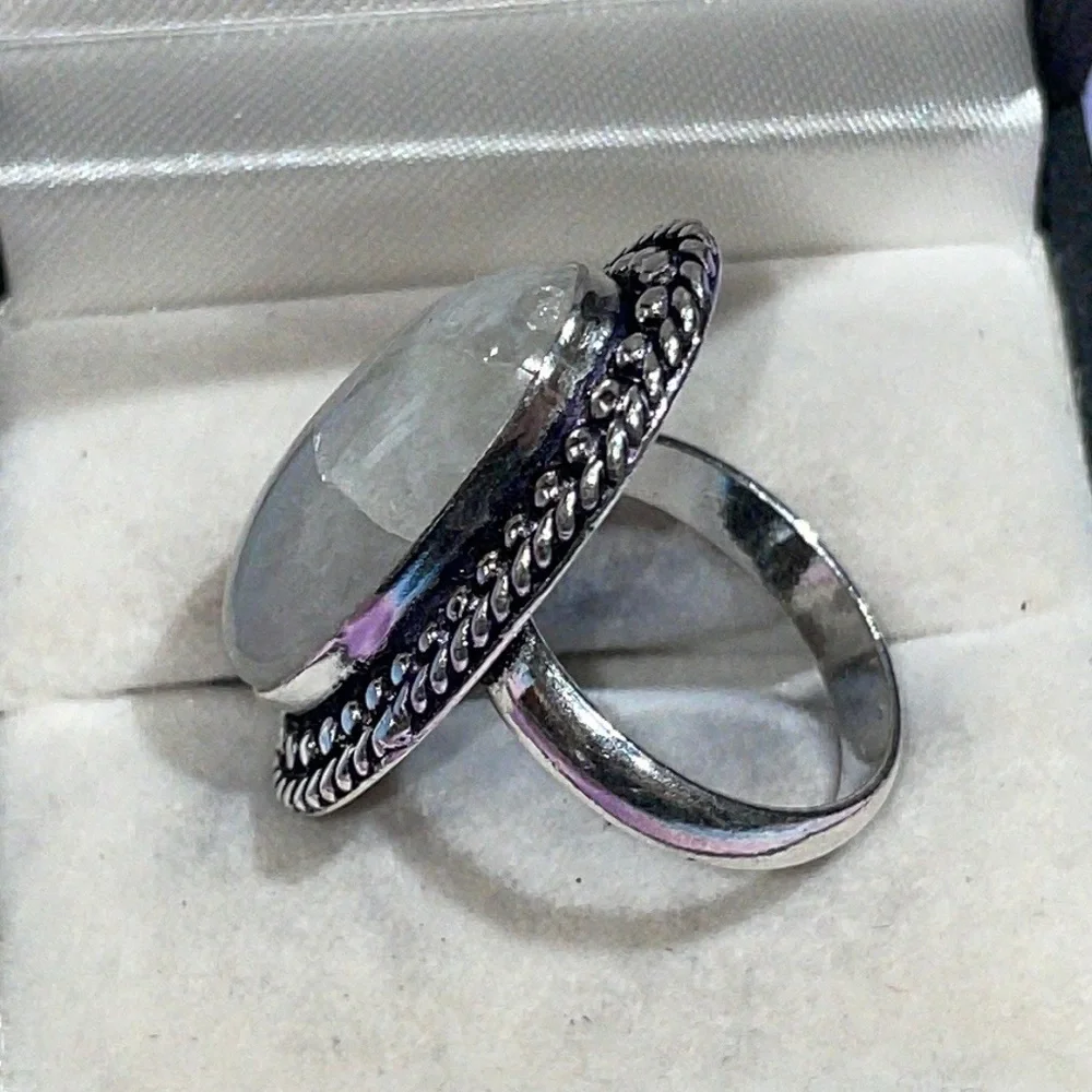 Moonstone ๐ Ring - Picture 6 of 12